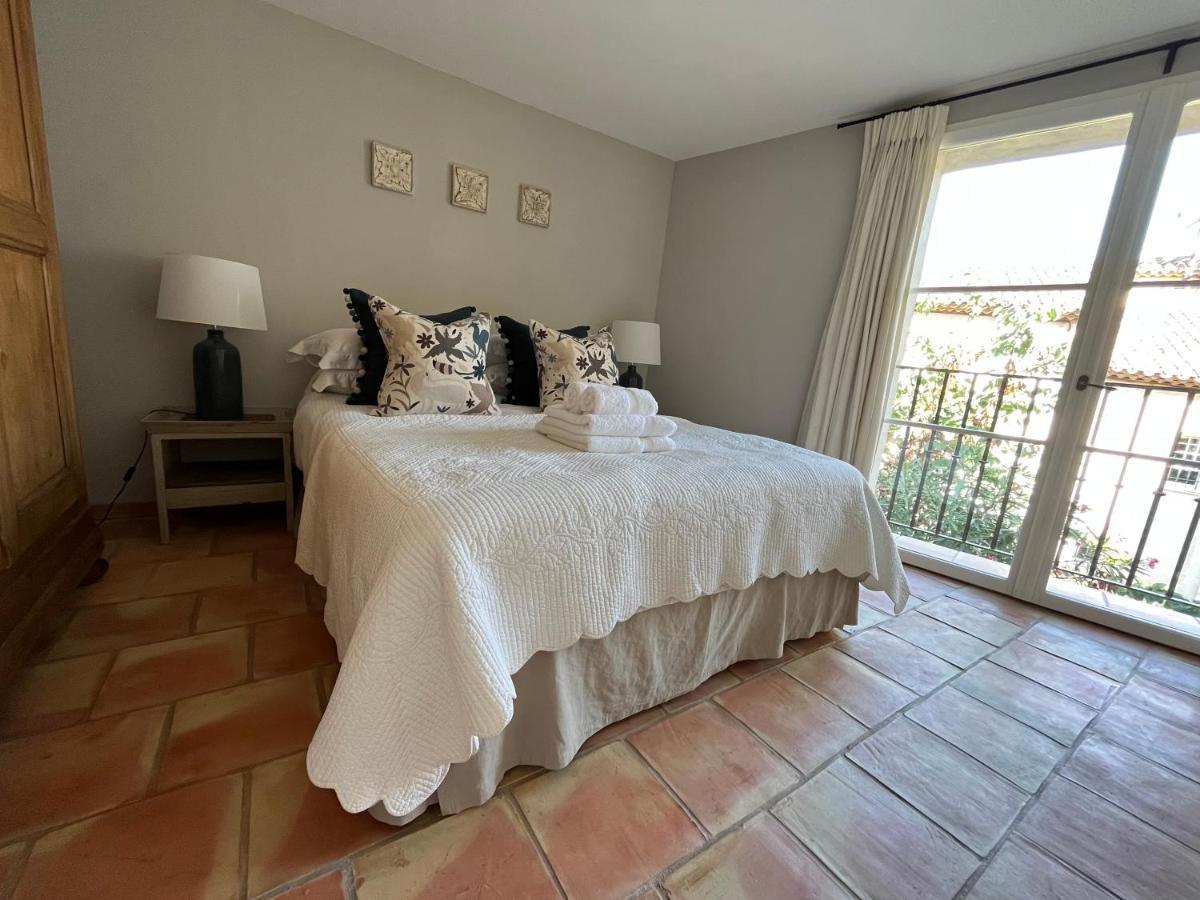 Pretty Historical Village House Grimaud Luaran gambar