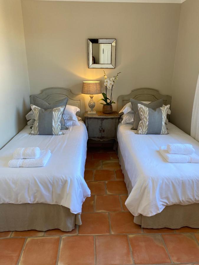 Pretty Historical Village House Grimaud Luaran gambar